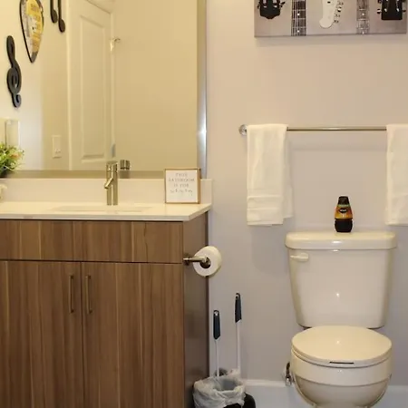 Luxury In The Gulch *