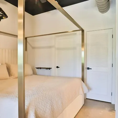 Quiet, And Cozy, Minutes From Attractions And Experiences! Apartment Nashville