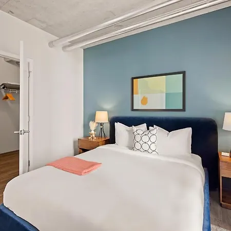 Placemakr Premier Sobro 5*