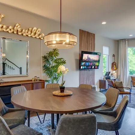 Nashvegas - 12 Beds Fast Holiday home Nashville