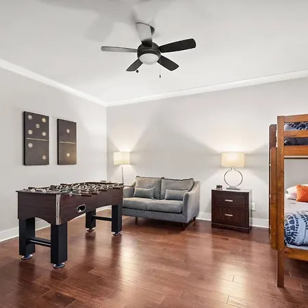 Eleven South Holiday home