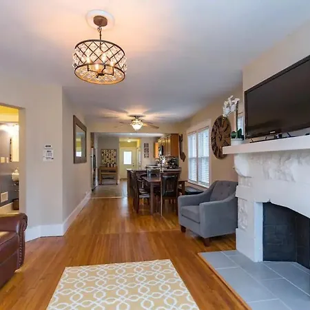 East Nash-sleeps 10 Walk To Bars 8 Mins To Dt * Nashville