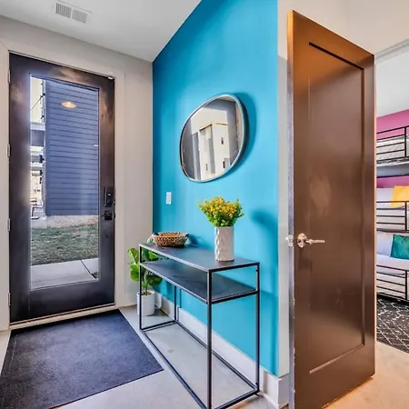 New Pink Howdy Oasis 13 Beds Rooftop View Parking * Nashville