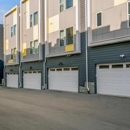New Pink Howdy Oasis 13 Beds Rooftop View Parking * Nashville