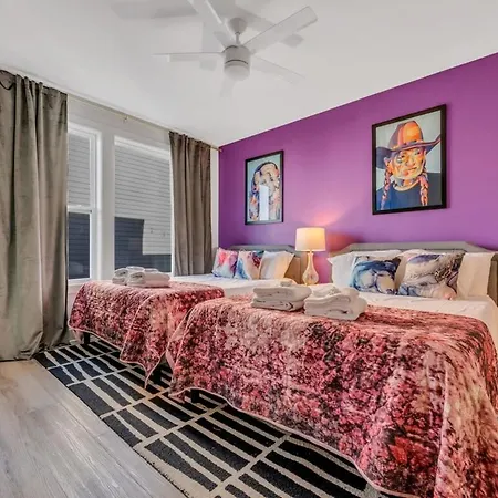New Pink Howdy Oasis 13 Beds Rooftop View Parking *