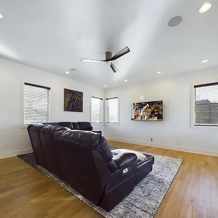 Holiday home The Grove - Private Yard - 4 Mins To Broadway Nashville