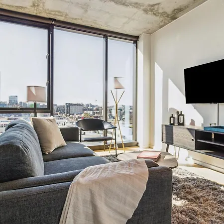 Contemporary City Living In * Nashville