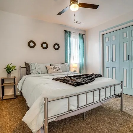 Charming Townhome - 8 Mi To Downtown Nashville! Holiday home Nashville