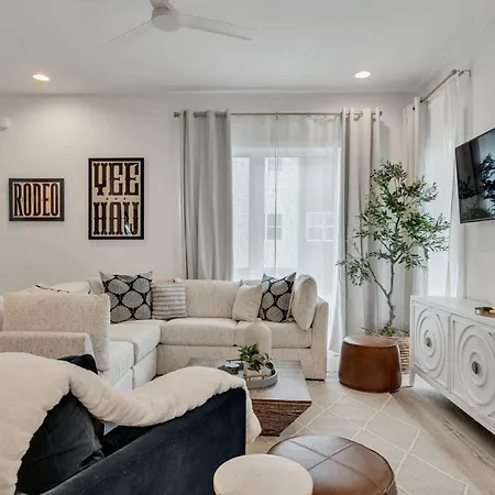 The Penthouse @ *
