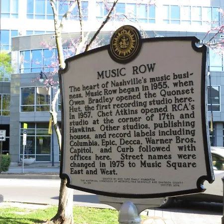 Apartment Platinum On Music Row Renovated And Near Downtown Nashville