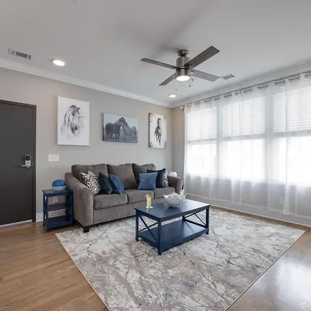 Cobalt Mustang - 2 Bedroom - 2 Mins To Tsu