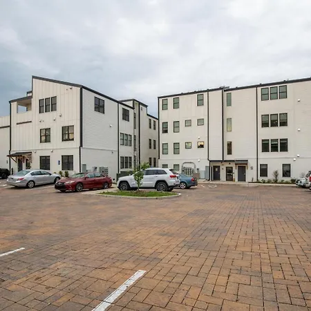 Cobalt Mustang - 2 Bedroom - 2 Mins To Tsu Holiday home Nashville