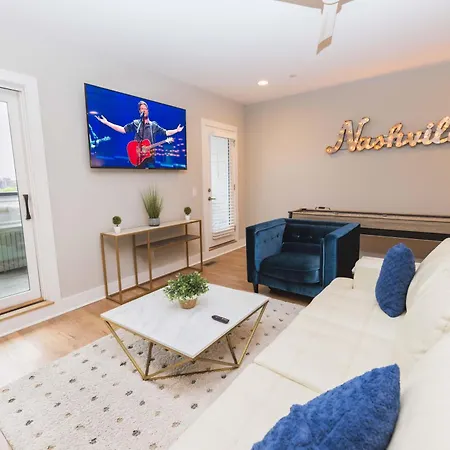 Triple Luxe - Sleeps 36 - Three Lavish Midtown Homes * Nashville