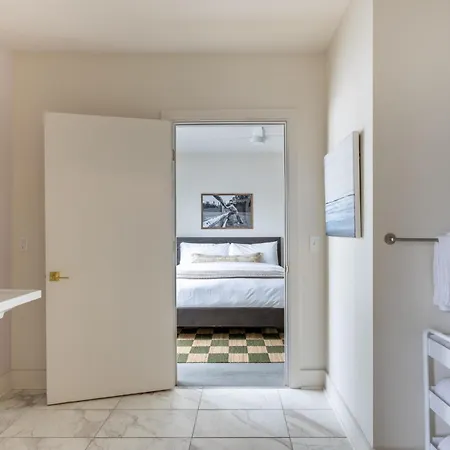 Apartment Outrider 113 By Avantstay Accessible Bathrooms Nashville