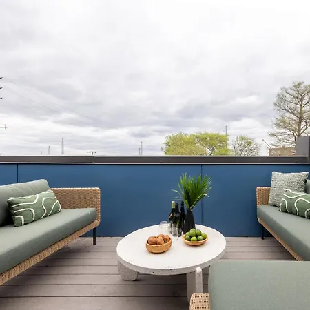Outrider 1014 By Avantstay Private Balcony Minutes To Broadway Downtown Apartment *