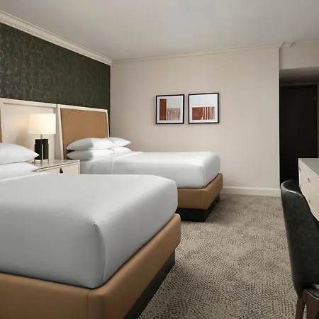 Hotel Sheraton Grand Downtown 4*
