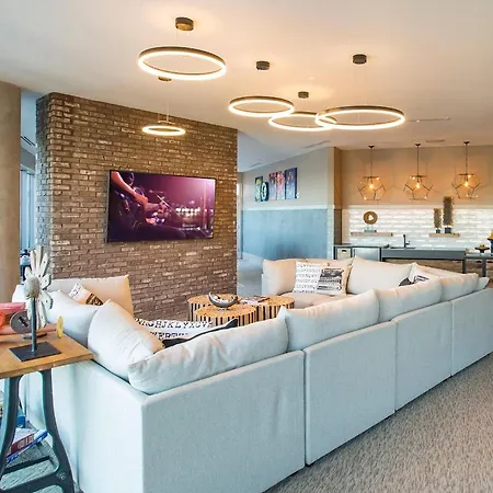 Hotel Placemakr Premier Sobro 5*