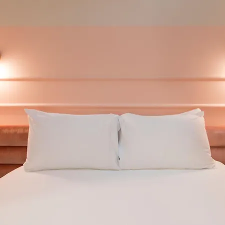 The Russell Hotel 3*