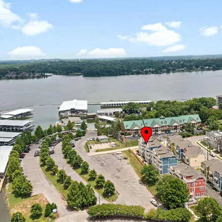 The Lakeside Landing Holiday home *