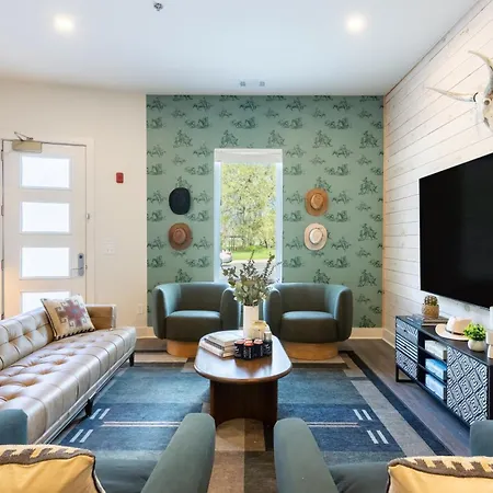 Holiday home Outrider Modern Music City Penthouse Sleeps 24 Nashville