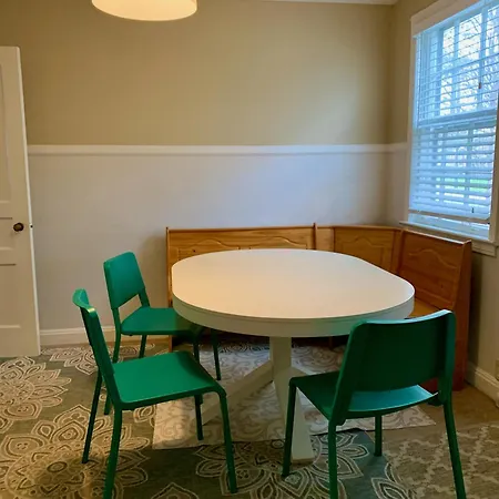 Peachtree Comfortable And Convenient Holiday home