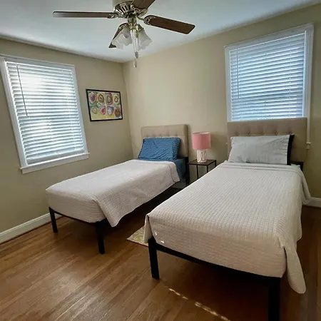 Peachtree Comfortable And Convenient Holiday home *
