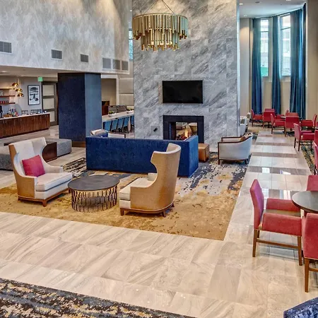 By Marriott Hills 3*