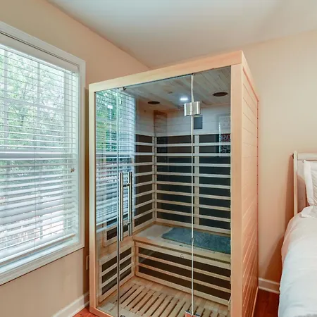 Cozy Hermitage W/ Deck: 11 Mi To Nashville! Holiday home Nashville