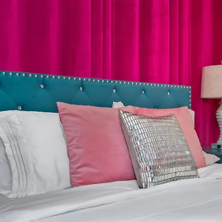 The Ultimate Girls Getaway The Flamingle House