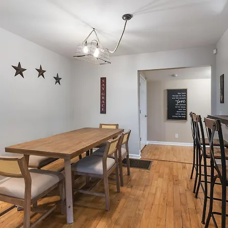 Holiday home Big Cozy House 3 Mi To Downtown With Outdoor Fire Pit Nashville