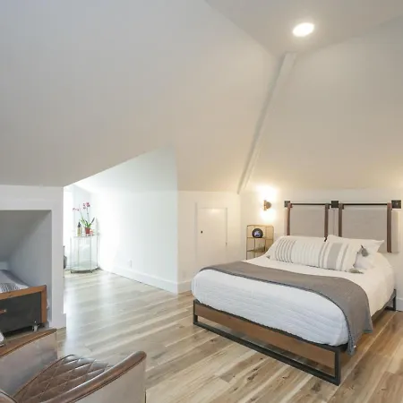 The Groove Chic Loft In Music Apartment *