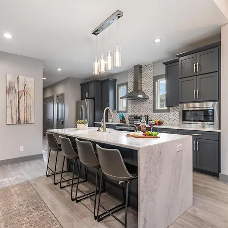 Holiday home Gray Pearl- Single-family -4 Mins To Broadway