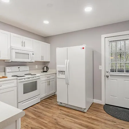 Holiday home Nighthawk-2 Bedrooms-minutes To Geodis Park