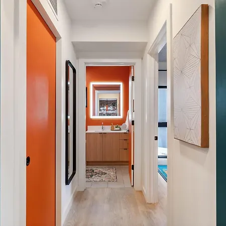 Walk To Downtown Nash From The Speakeasy Pool, Gym, Parking And More, Amazing Location *