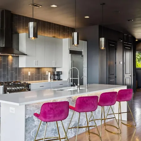 Dream Cozy Living & Luxe