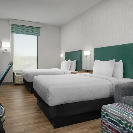 Hotel Home2 Airport 3*