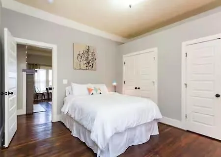 Holiday home The Joseph By Local Nashville