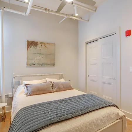 Holiday home Walk To Vanderbilt: Eclectic In *