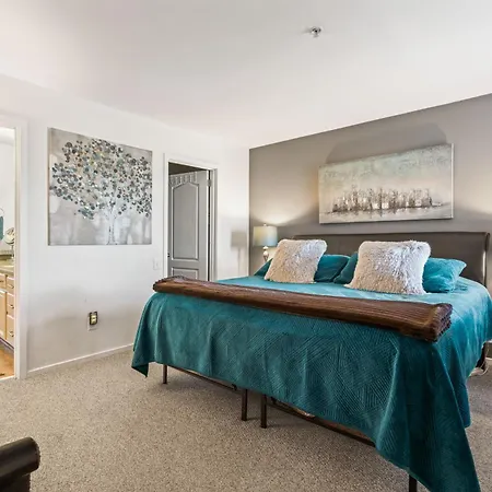 Heart Of Downtown/walk To Broadway & The Action/bars/music Venues/honky Tonks! Apartment *
