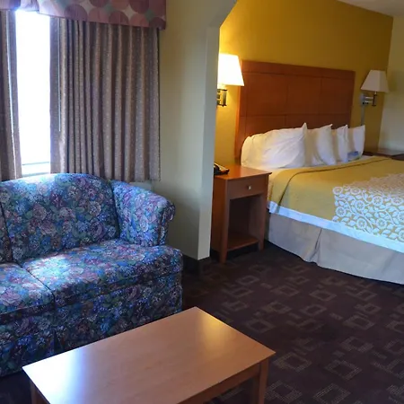 Hotel Days By Wyndham Airport East 2*