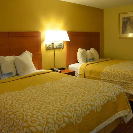 Hotel Days By Wyndham Airport East