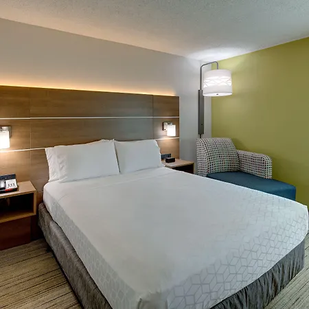 Hotel Express W-i40 By Ihg 3*