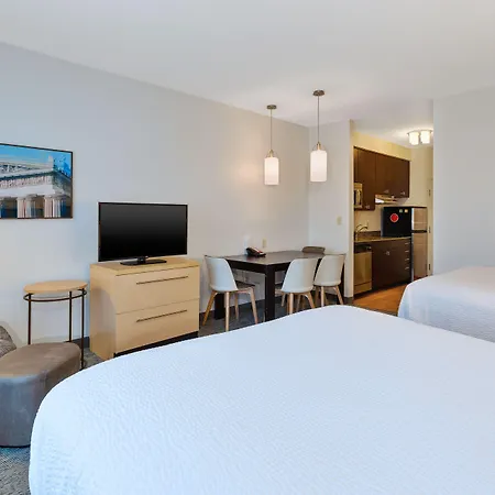 Towneplace By Marriott Airport 3*