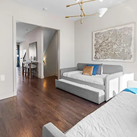 Holiday home Luxury 2 Miles To Honky Tonks Nashville
