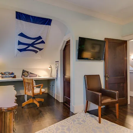 Caroline House Historic Bed & Breakfast Nashville