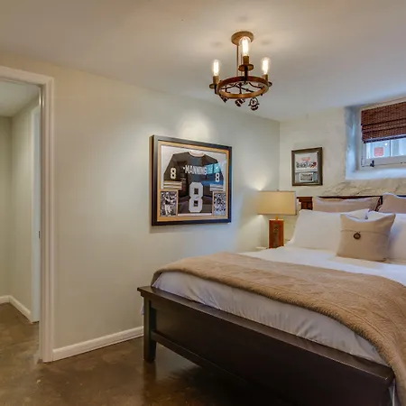 Caroline House Historic Bed & Breakfast
