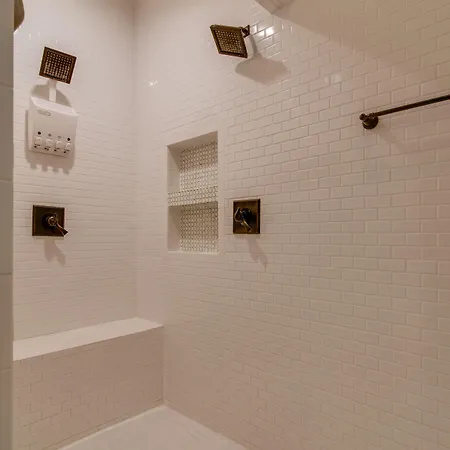 Caroline House Historic 4* Nashville
