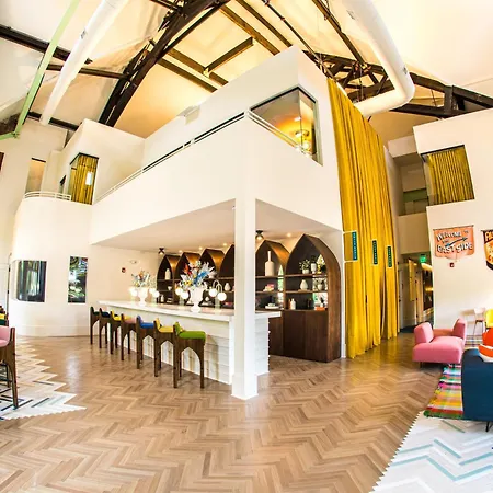 Hotel The Russell