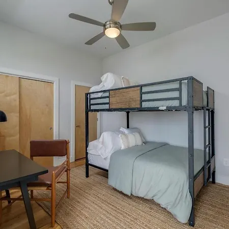 The Wild Fern D Holiday home Nashville