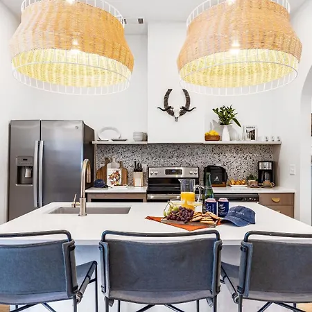 Holiday home Outrider Buyout - 2 Units By Avantstay Nashville